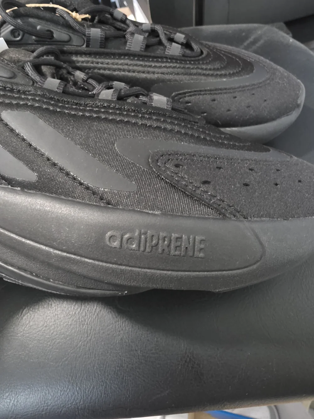 Adidas Ozelia J